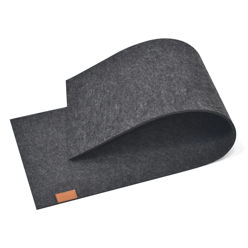 Free Sample Made in China Factory Direct Sale Cheap Heatresistant Fancy Felt Table Runner