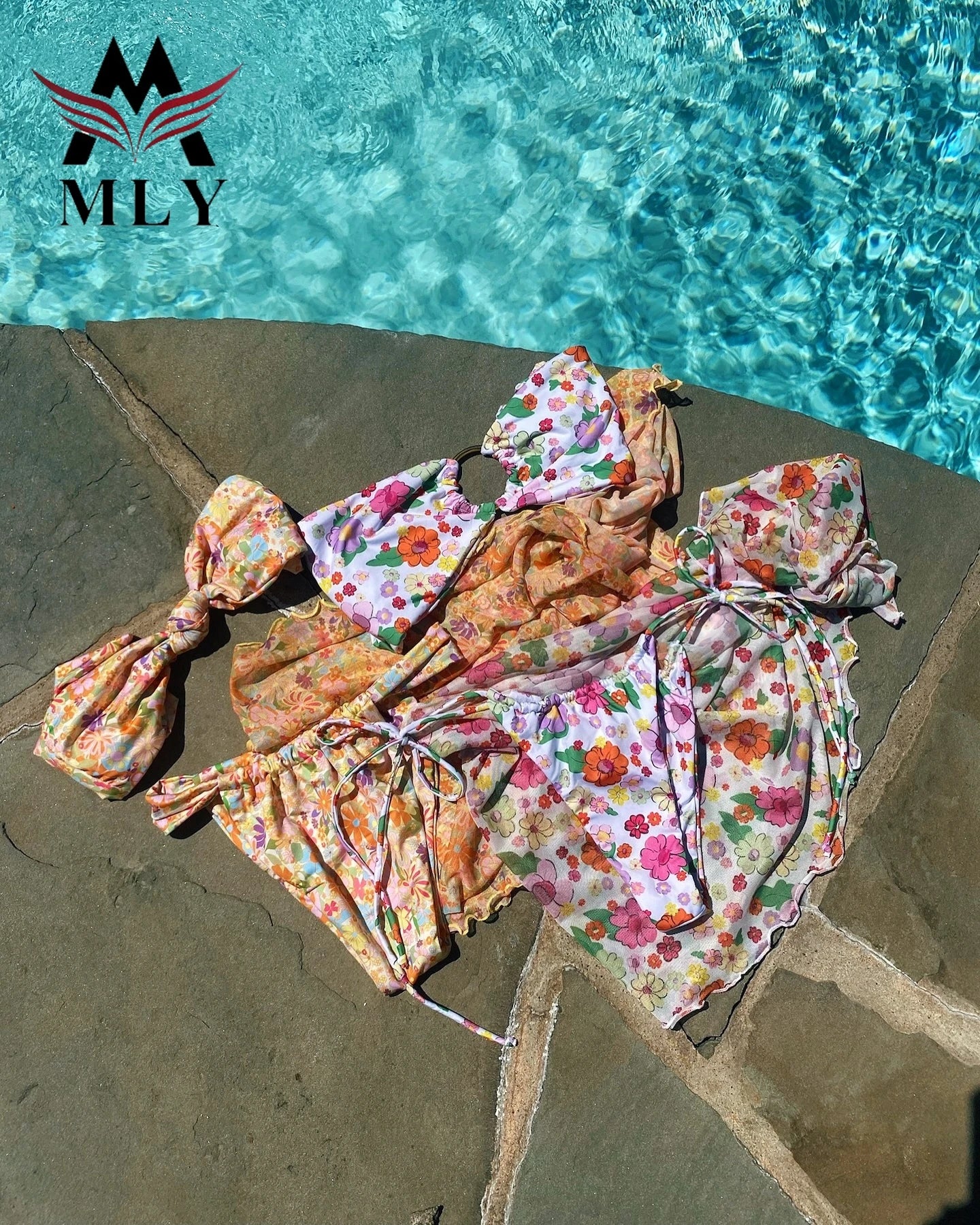 Custom Design 2025 Bikini Thongs Eco-friendly Floral Print Two-Piece Swimwear/Beachwear Set Spandex/Nylon Bandeau Bra