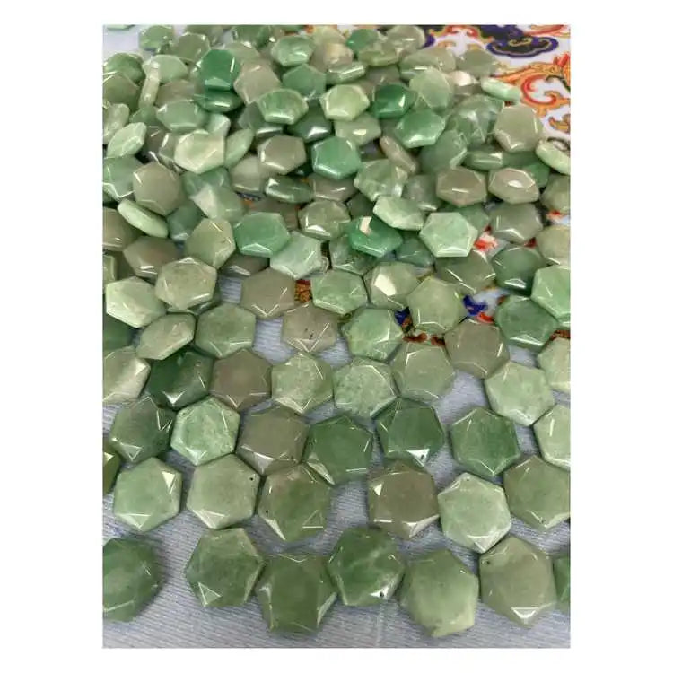 Diy Wholesale Natural Green Aventurine Mini Crystal Crafts Hand-carved Six-pointed Stars Crystal Stone for Sale