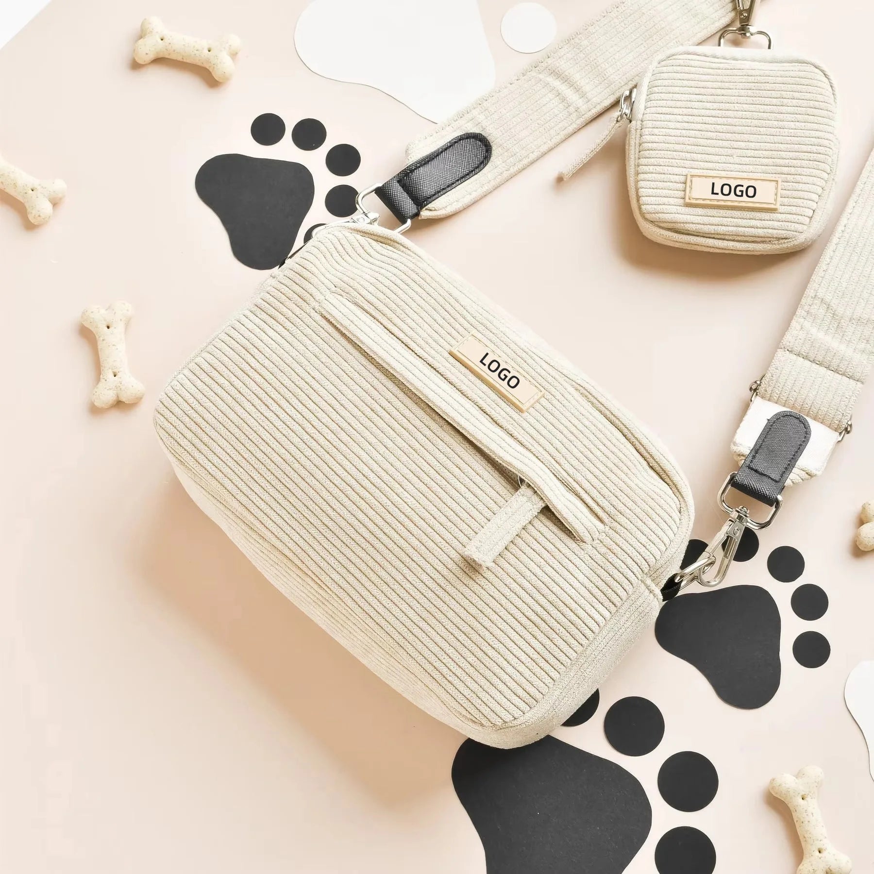 2025 Custom Dog Walking Bag Teddy Bag Walking Dog Treat Pouch Custom Straps Pet Supplies CrossBody Teddy Training Tote Bag