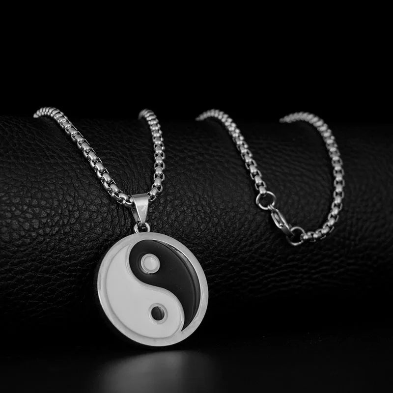 Vintage Couple Adjustable Male Female Jewelry Choker Wholesale Black and White Yin Yang Pendant Necklaces