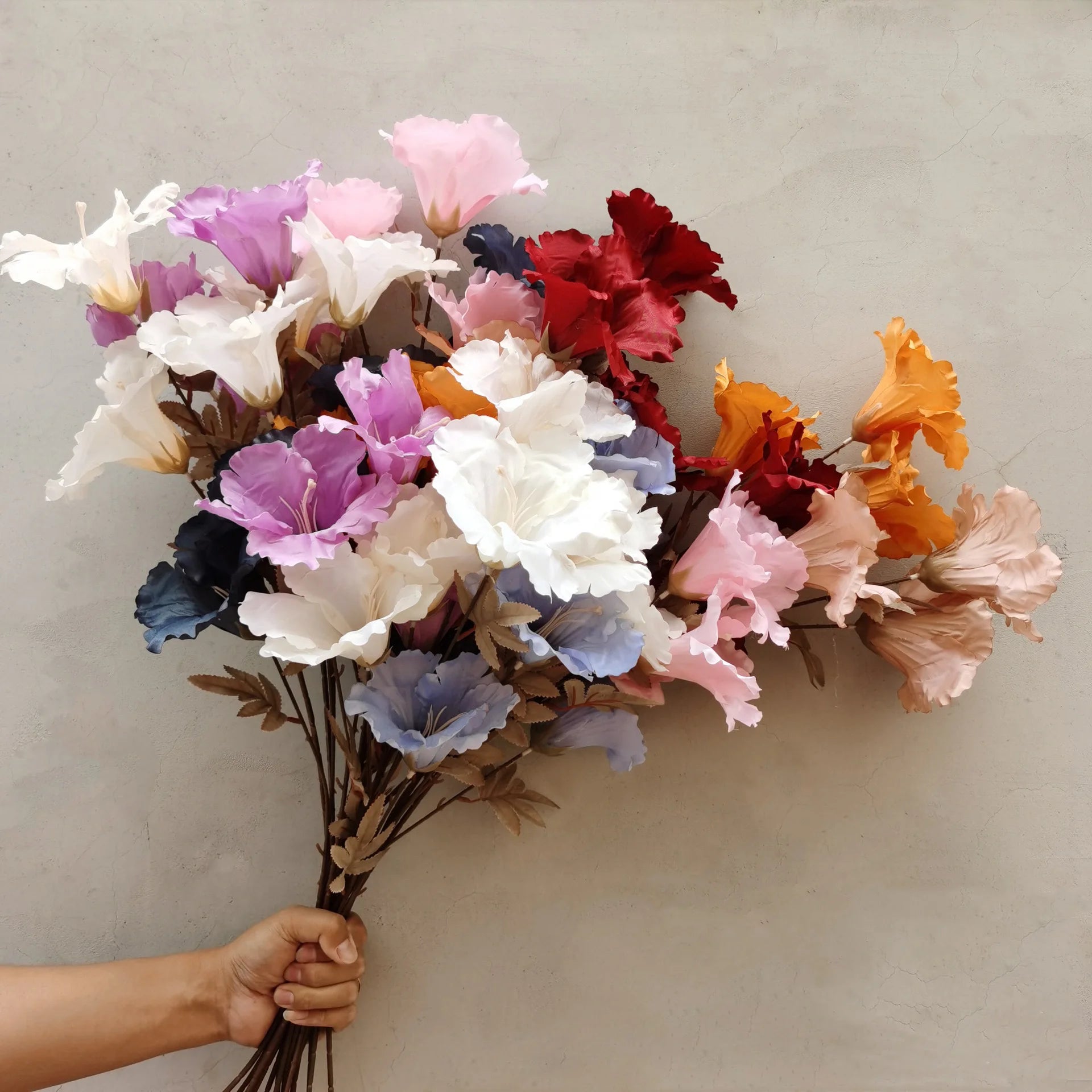 Wholesale Artificial Hibiscus Flower  for Wedding Party Background  Decoration Supplies