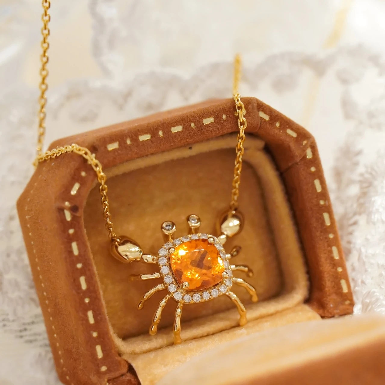 H&F 18k Real Gold Crab Necklace Natural Gemstone Garnet Orange Diamond Summer Solid 18k Gold Necklace