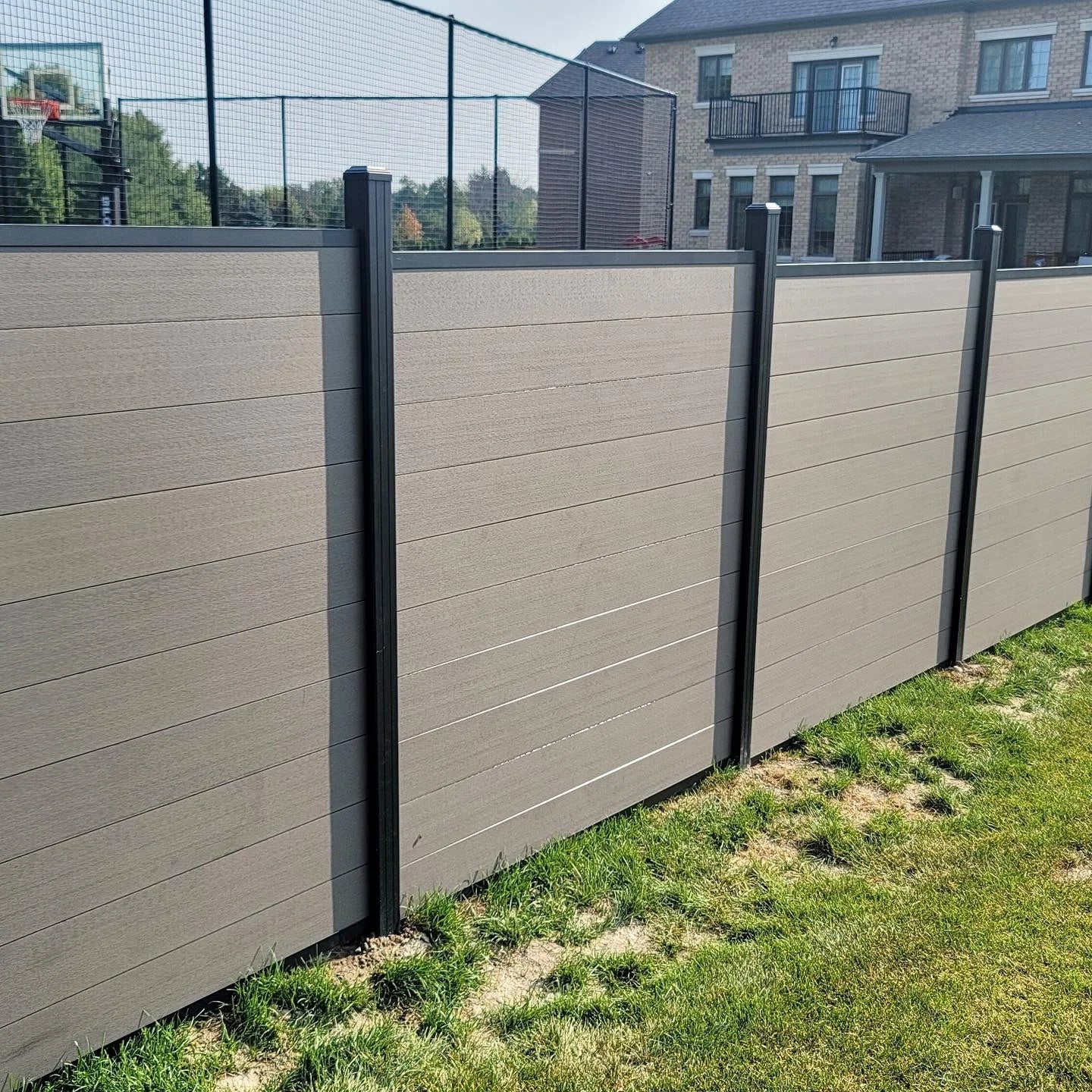 Diy Villa 3D Modeling Wood-Plastic Eco-Friendly UV Resistant 6ft Height Fence Board Terrace Backyard WPC Frame Nature Fencing