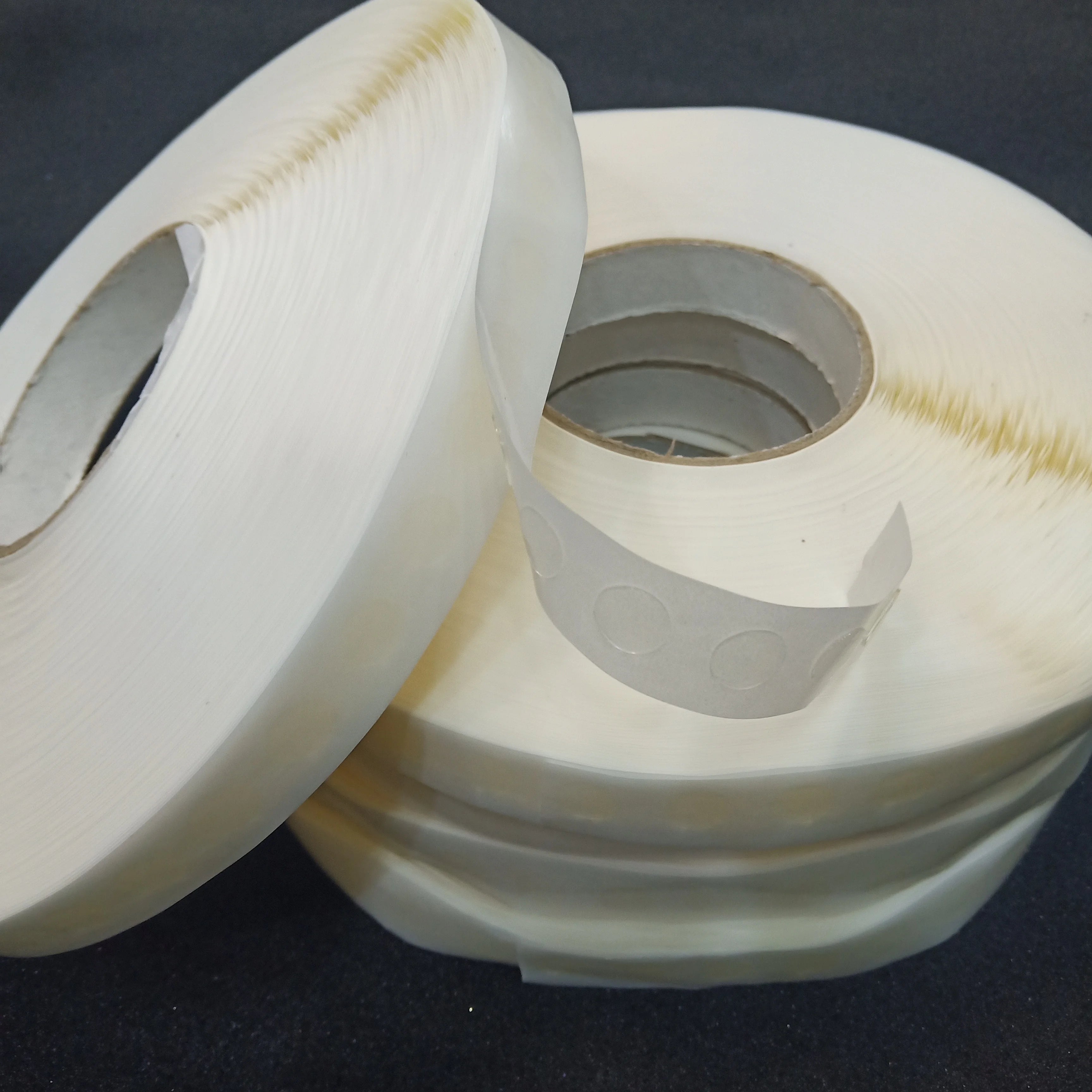 Clear Round Diameter Putty Double-sided Dots Self Adhesive Glue for Festival Decoration Acrylic Adhesive Dot Adhesive