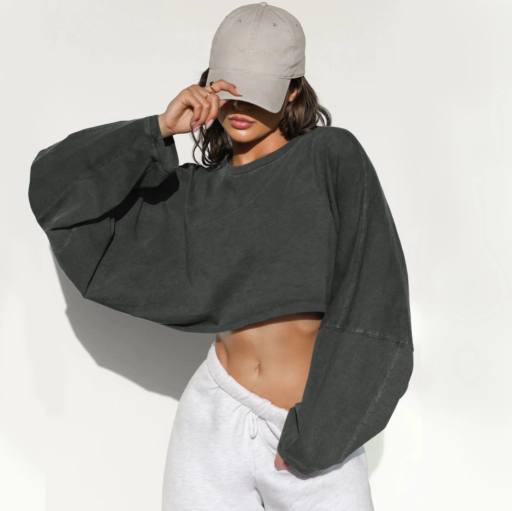 Round Neck Ladies Sweater Women's Short Sports Bottoming Shirt T-shirt Knitted Sweater Long-sleeved Top