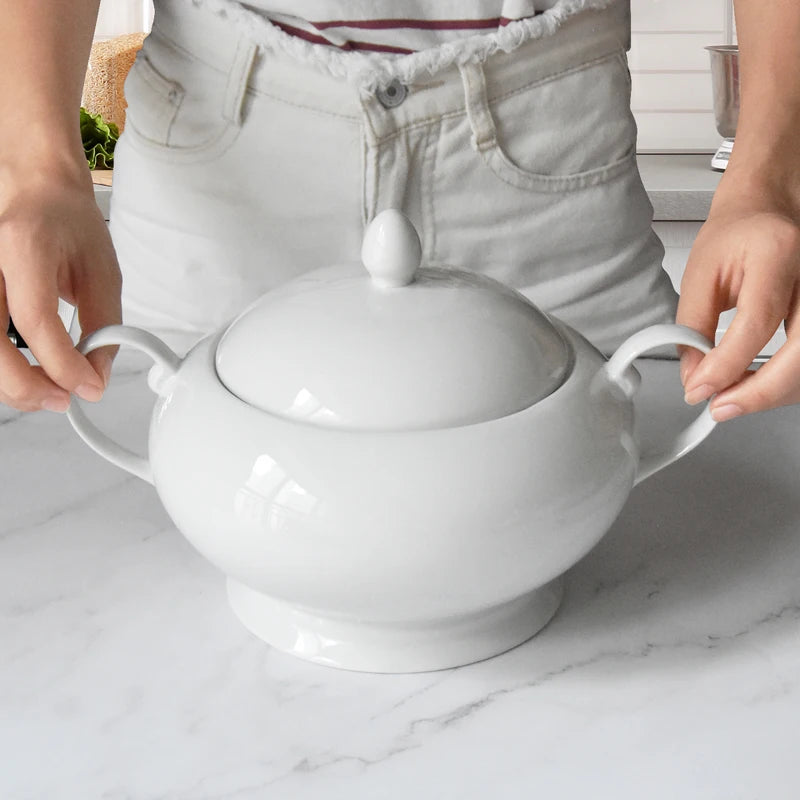 Household Solid Heat Resistant Ceramic Casserole with Spoon