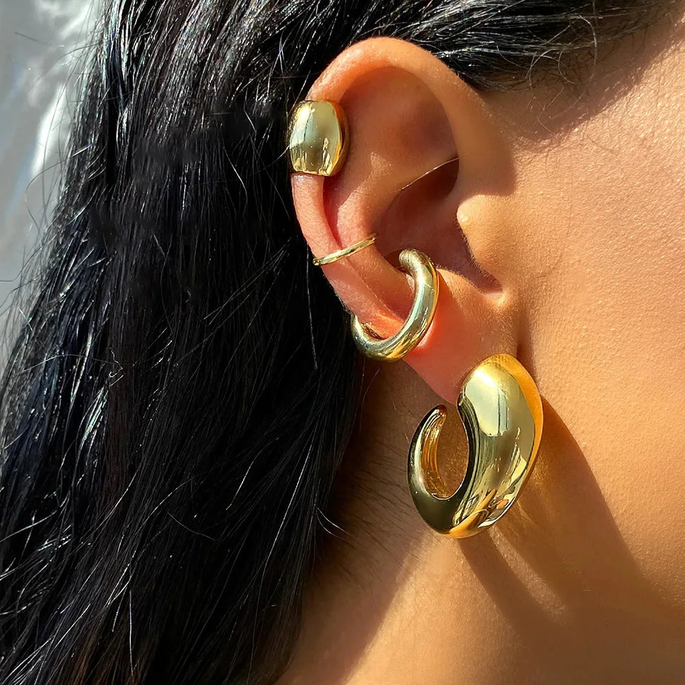New Arrival 18K Gold Plated Stainless Steel Round Fan Shape Stub Earring Cubic Zirconia Pearl Earrings for Women