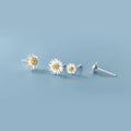 Genuine 100% 925 Sterling Silver Daisy Chrysanthemum Stud Earrings Cute Sweet Little for Women Trendy Party Fine Jewelry Gift
