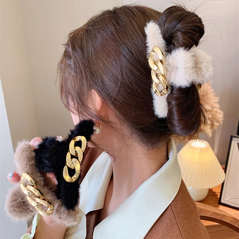 New Design INS Cute Hair Clips for Girls Fur Hair Accessories Shark Plush Hair Accessories Claw Clip