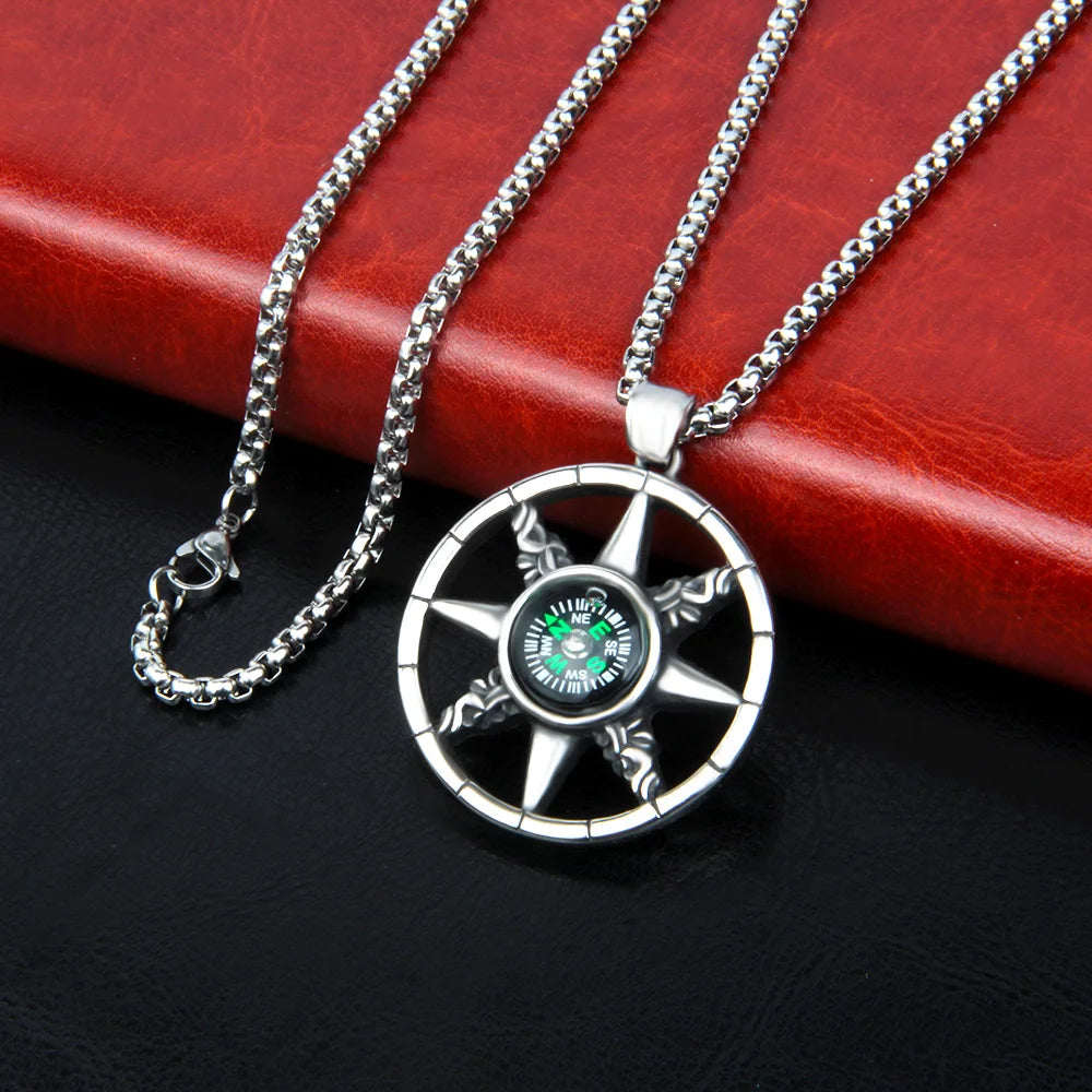 Personalized Male Accessory Wilderness Adventure Travel Compass Necklace with 316L Stainless Steel Pendant and Link Chain