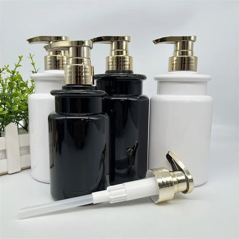 300ml 500ml PET Cosmetic Bottle Packaging Bottles Cosmetic Lotion Pump Bottles With Silver Gold Sprayer Pump
