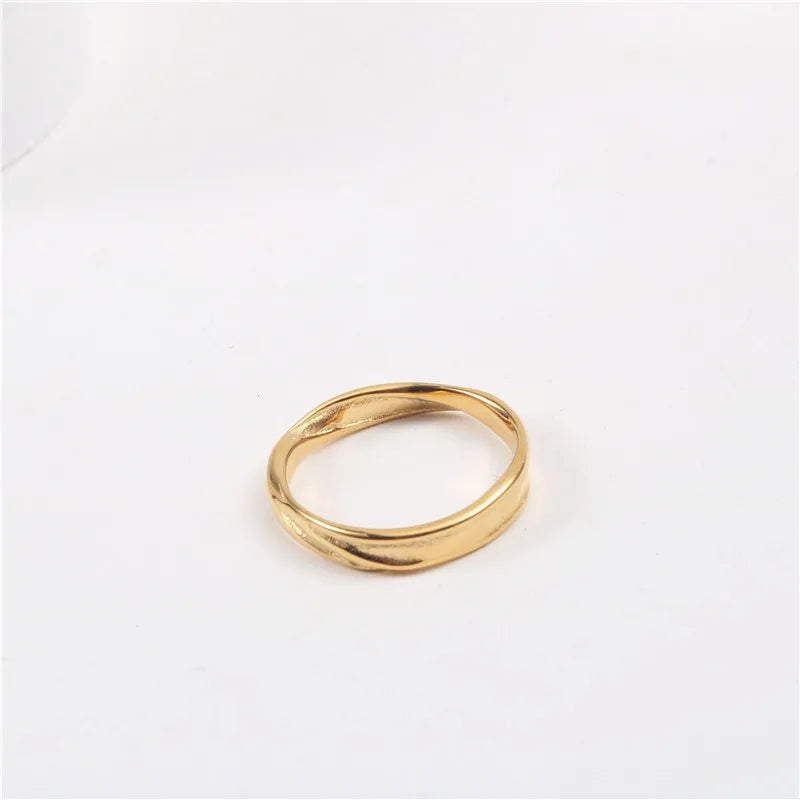 High End Tarnish Free PVD Gold Plated Irregular Stainless Steel Mobius Band Ring Gold Jewelry