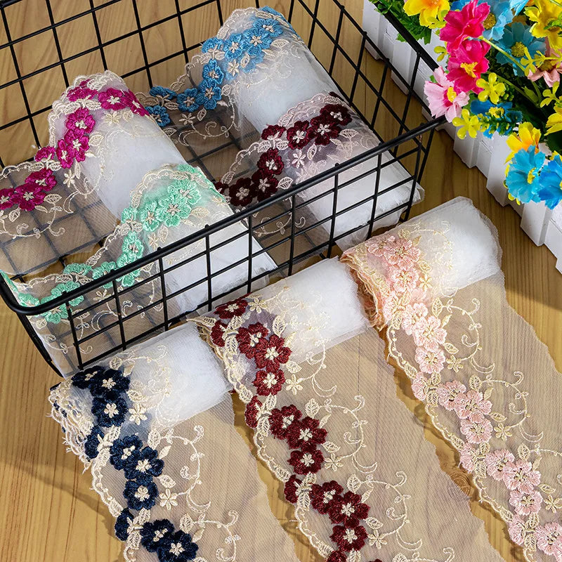 Factory Wholesale Milk Silk Embroidery Mesh Lace Trim Gold Thread Trimming Lace
