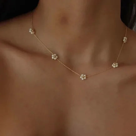 Zooying Daisy Flower Choker Pearl Beaded Necklace Tiny Pearl Choker Necklace Bridal Pearl Womens Necklace