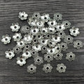 50pcs/lot 8mm Beads Charms Antique Silver Plated Color Flower Shape Bead End Findings for Women Jewelry Making Bead