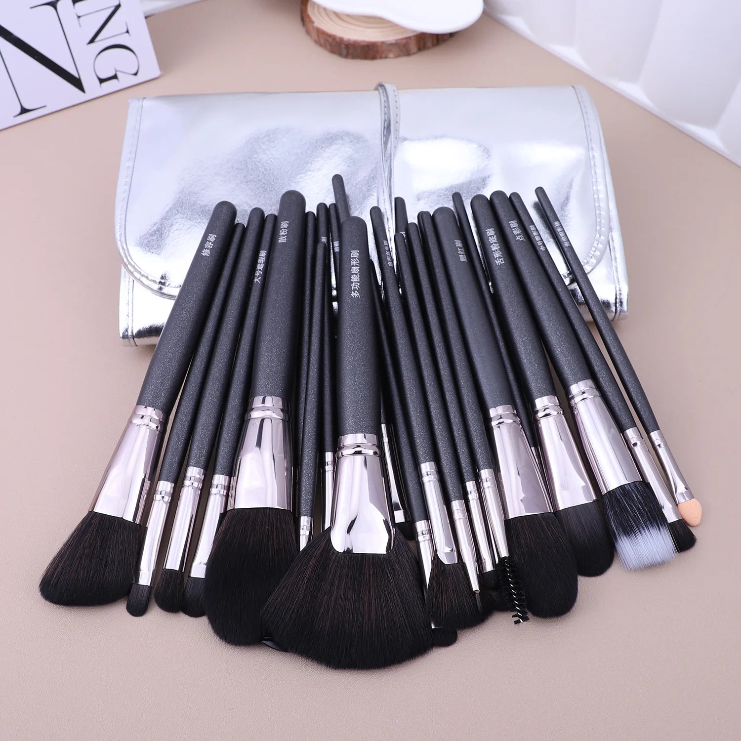 Factory Supply Custom Logo Cute Pink Makeup Brush Sets Brushes for Make up