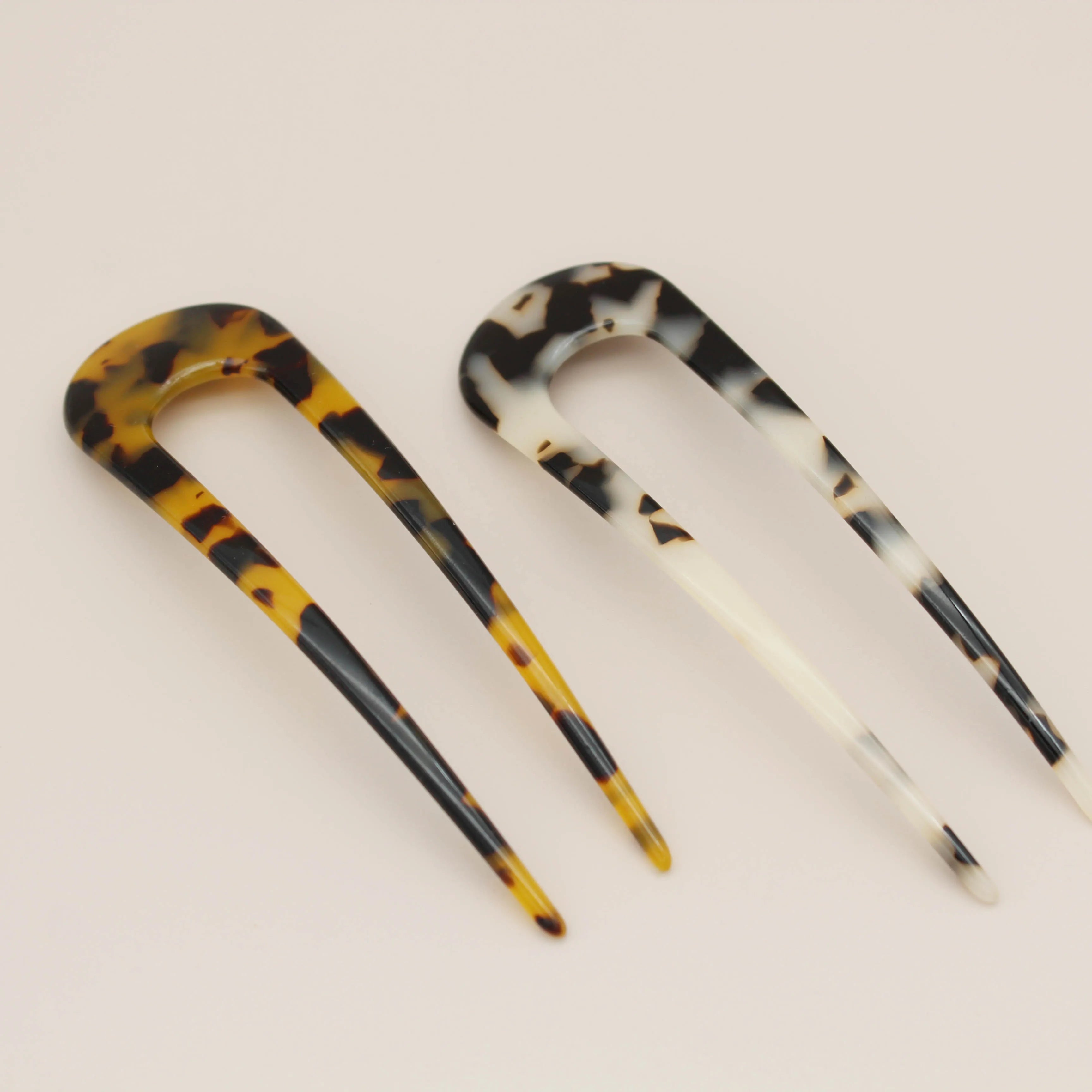 GENYA Acetic Acid Water and Square Friendly Material Fashion Tortoise Shell Hair Pin Braid Twist Styling Clip for Women