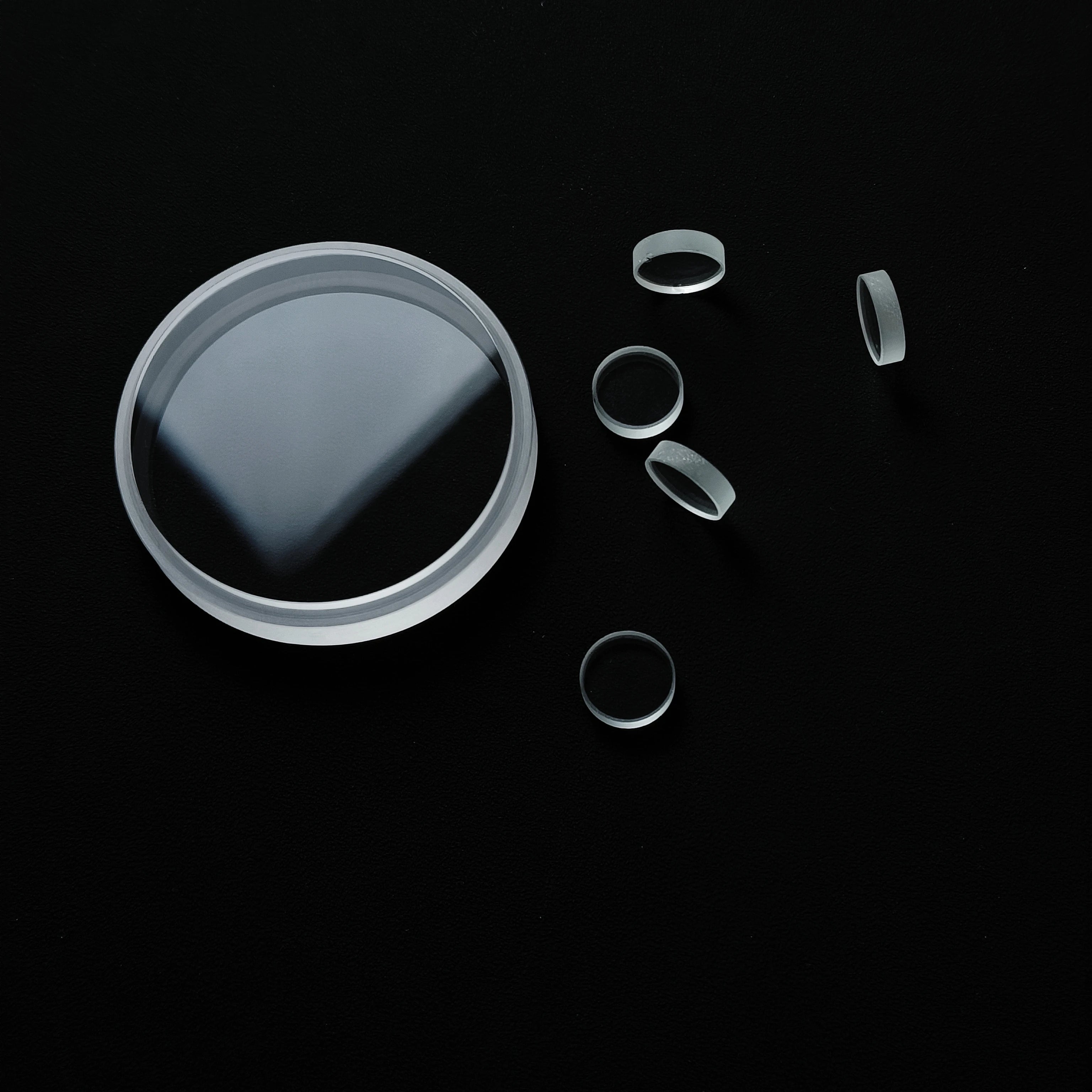 Chinese Manufacture Quartz Sheet Quartz in Various Shapes and Specifications