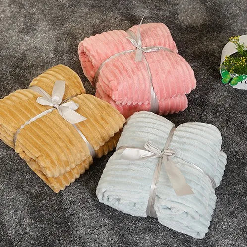SummerAirConditioning Quilt Soft and Comfortable Double-Sided Flannel Cover for Sofa Thickened Blanket
