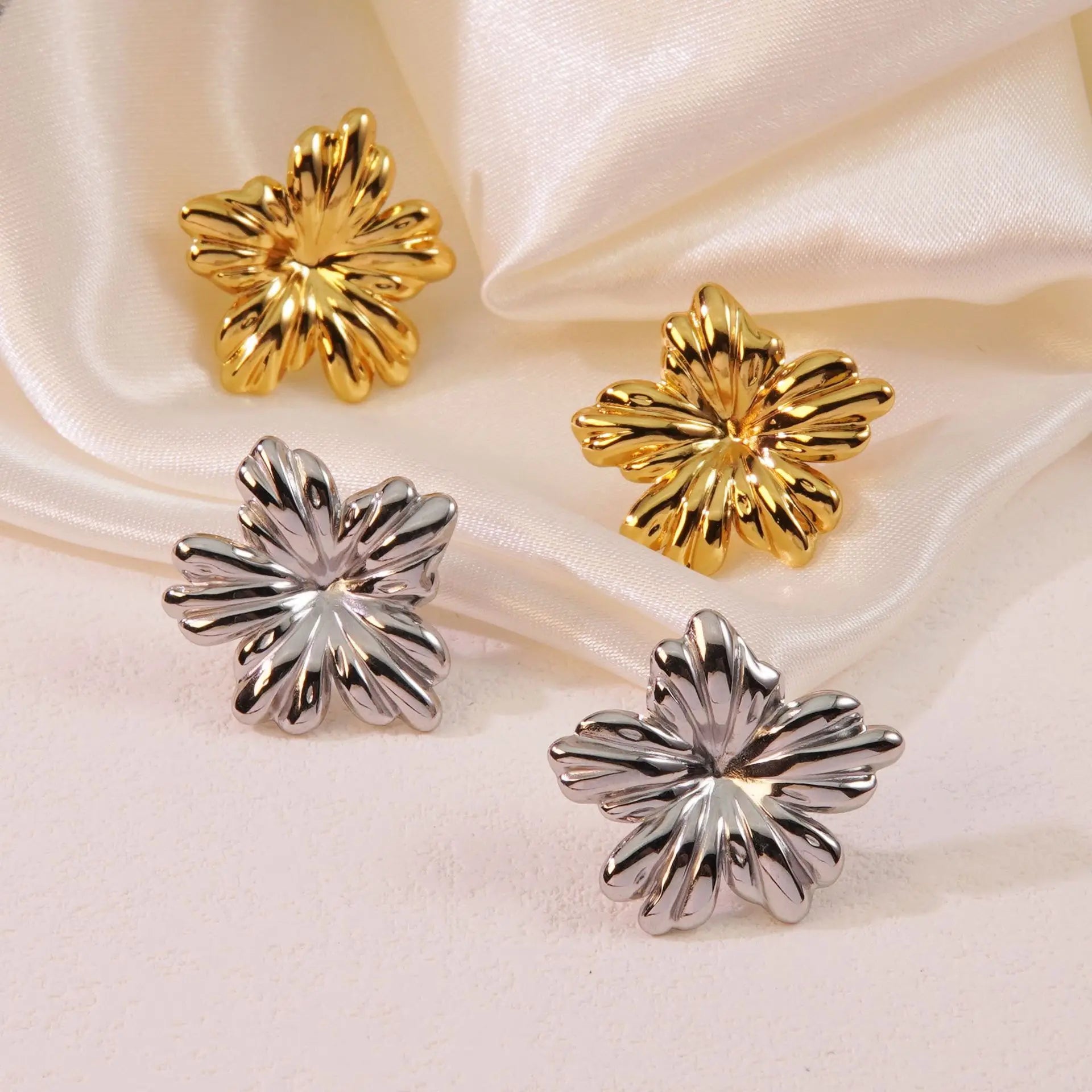 Best Selling Fashion 18K Gold Plated Stainless Steel Jewelry Hypoallergenic Gold Flower Petal Stud Earrings for Women
