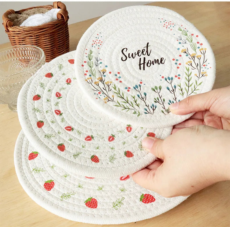 Wholesale Custom Natural Woven Cotton Placemats Heat Resistant Non-Slip Round Rattan Placemats for Table Mats