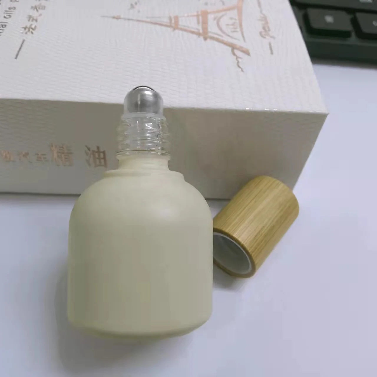 Top Selling 10ML Matt Green Essence Oil Bottles Bamboo Deodorant Oil Cosmetics Glass Serum Oil Roll on Bottle