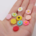 Hot Selling Diy Summer Color Resin Daisy Flowers Flatback Pendant Charm Sunflower Resin Charms Making Girls Kid Jewelry