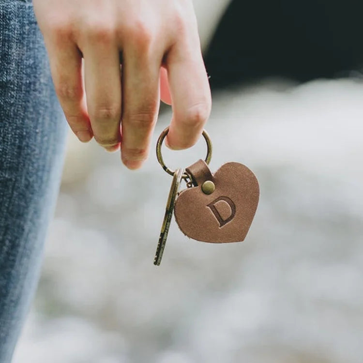 Custom Pu Leather Name Keyring Flat Leather Heart Keychain