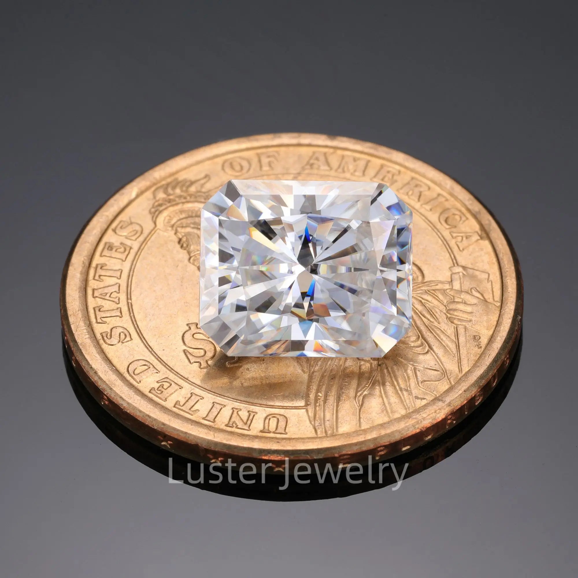 Luster Loose Super Premium Gemstone Synthetic Fancy Cut Moissanite Stone 2*4-10*14mm DEF White VVS Radiant Cut Moissanite Stones