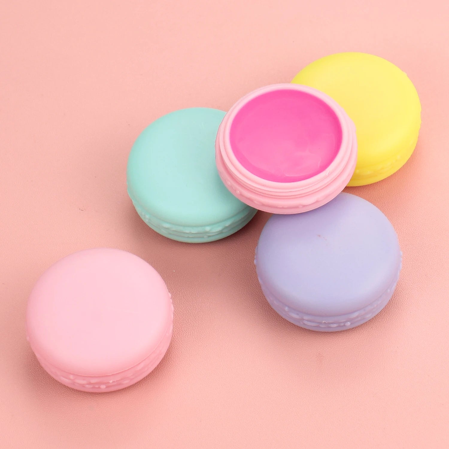 Fast Shipping Cute Lip Balm Container Vegan Organic Skincare Pink Moisturizing Custom Lip Balm Packaging Makeup