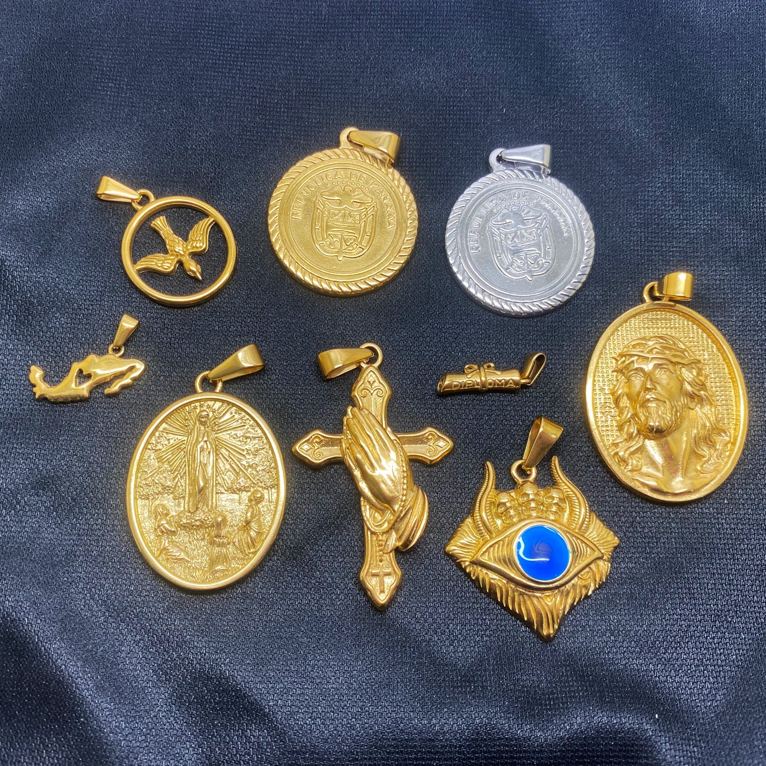 Vintage 18K Gold Plated Cross Pendant Stainless Steel Lucky Letter Charm Religious Jesus Mary Necklace Jewelry