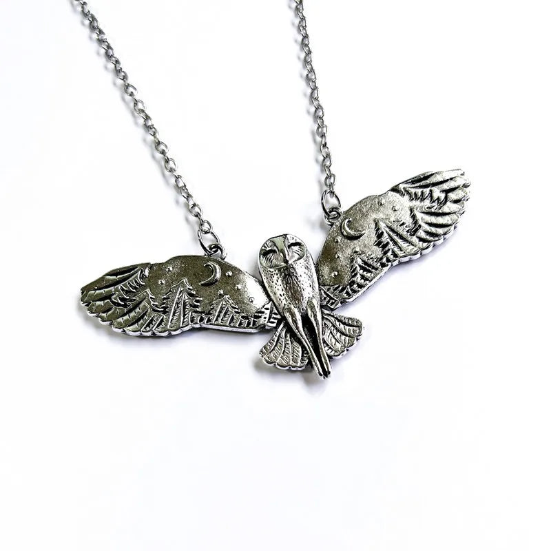 Vintage Antique Silver  Creativity Mountain Swooping Moon Forest Necklace Woman Charm Party Jewellery Accessories Gift