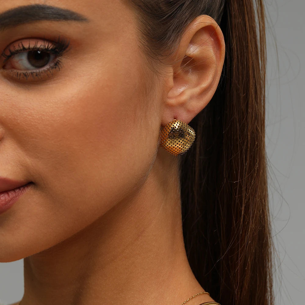 2024 New Arrival 18K Gold Plated Stainless Steel Hollow Mesh Square Stud Earrings Minimalist Fashion Jewelry for Women