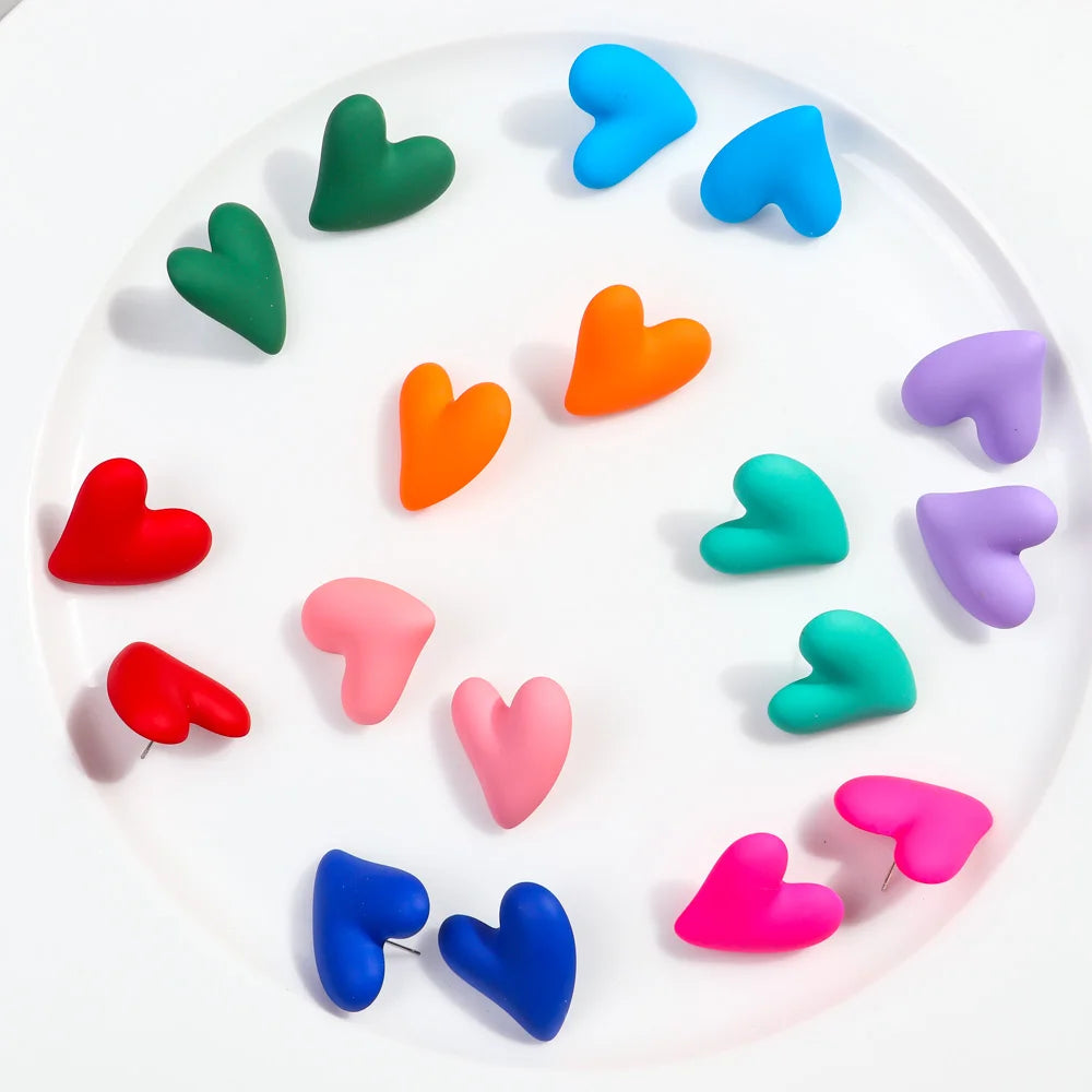 2024 Mini Love Earrings Popular Valentine's Day Gift Cute Colored Matte Heart JEWELRY Acrylic Stud Earrings Women in Daily Life