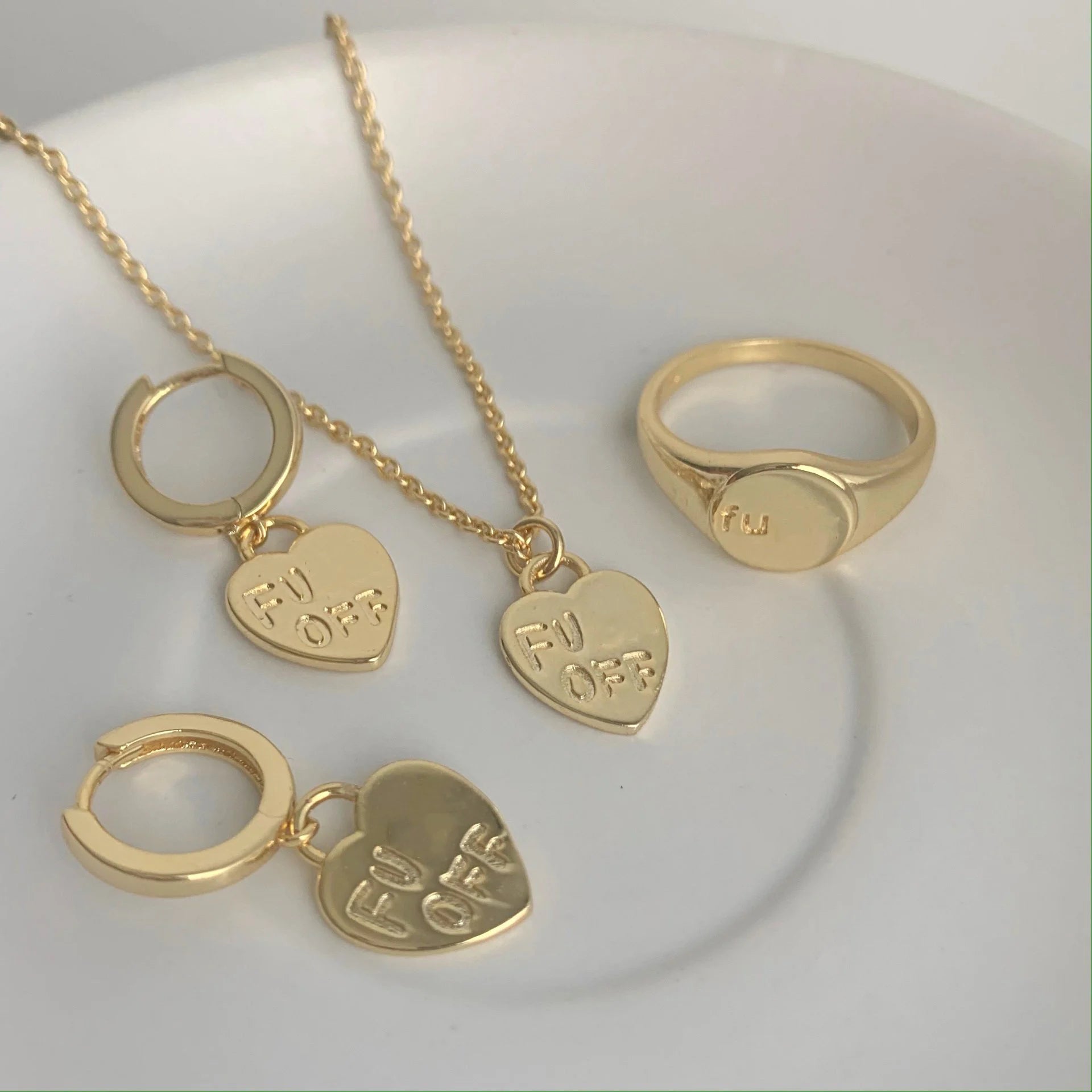 Hip Hop Fashion Girls Jewelry Peach Pendant Necklace Brass Plated 18K Real Gold Colored Heart Shaped Women Necklace