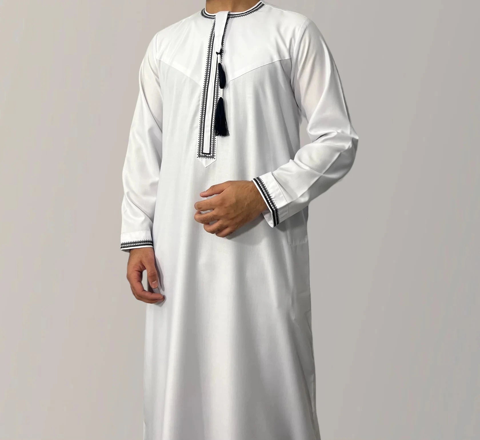 Men Thobe Wholesale Shiny Fabric Jubba Dishdasha Saudi Arabic Robe Islamic Clothing Ramadan Eid 2026 Factory Supplier
