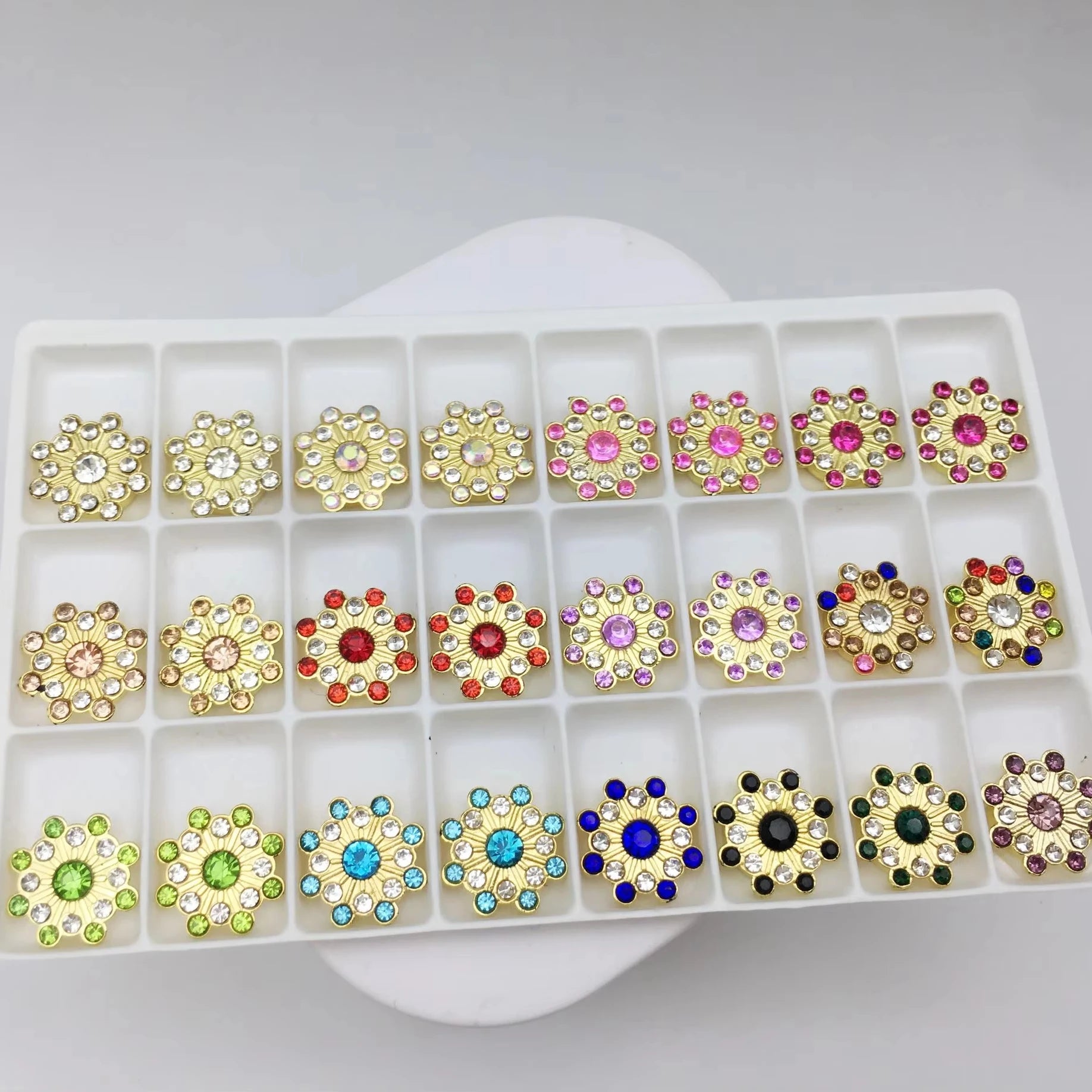 SINRONG Double-Layer 14mm Snowflake Drill Plastic Flower Plate Accessories Machine Made with Loose Rhinestones Glass Material