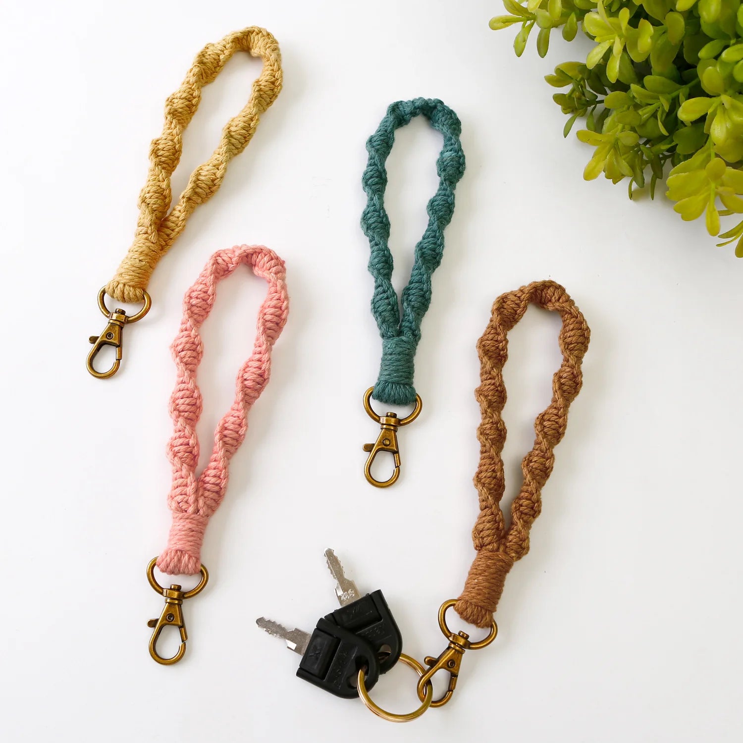 Wholesale Personalized Woven Cotton Rope Keychain with Cat Pattern Rechargeable Braided Bracelet and Lobster Buckle