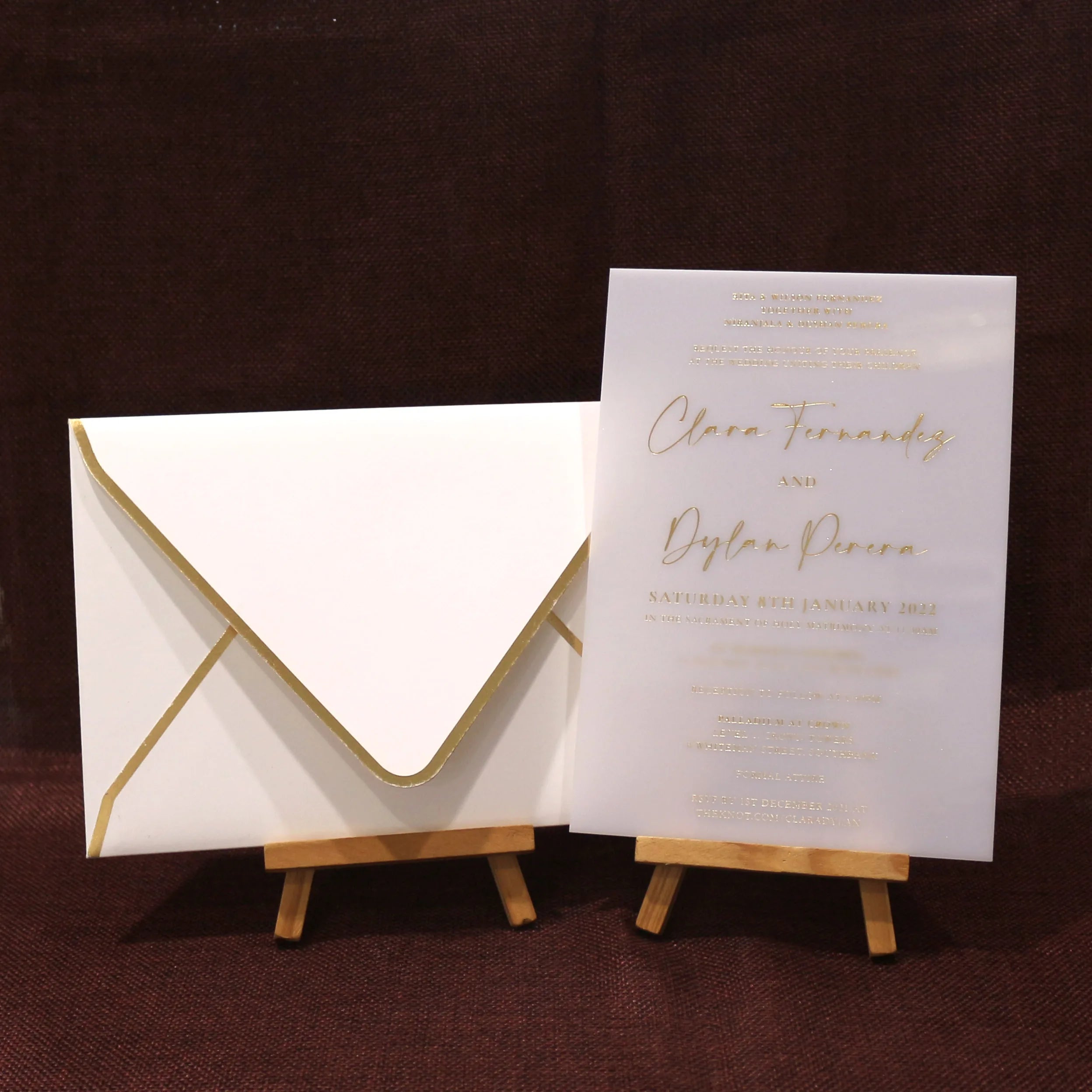 5x7 Inches Personalized White Acrylic Invitation Cards With Cheap Gold Foiled Edge Stocked Envelope