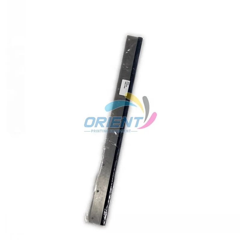 Good Quality New Wash up Blade 710*60*0.5mm 8 Holes 58.010.180 Rubber Washup Blade for Heidelberg MO Machine Spare Parts