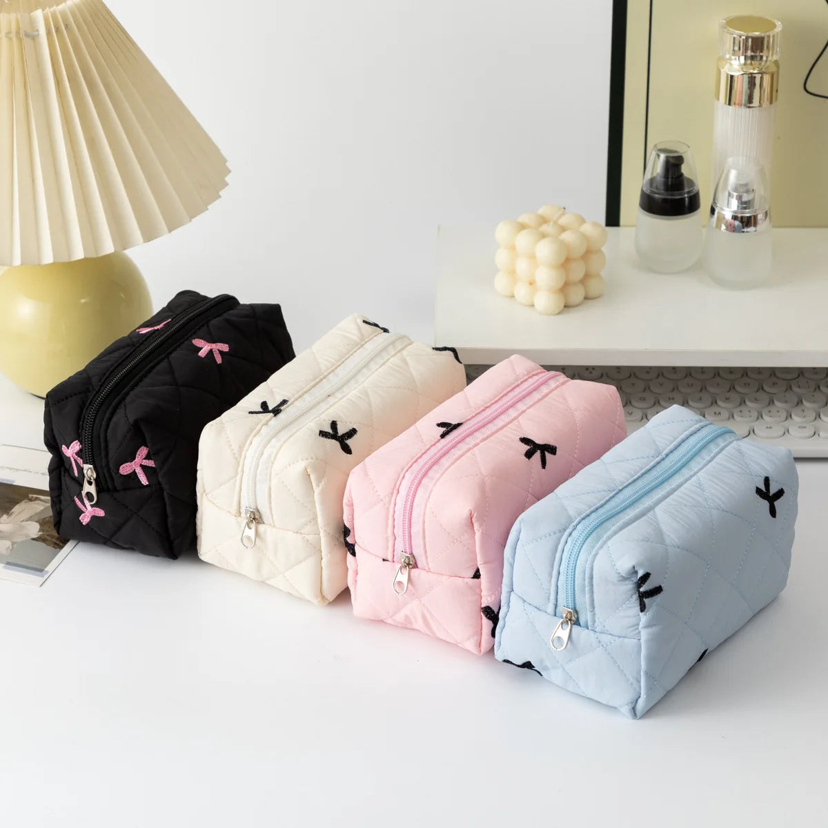 Korean Version Personalized Luxury Women's Travel Cosmetic Storage Bag Quilted Lipstick Case Custom Makeup Bag