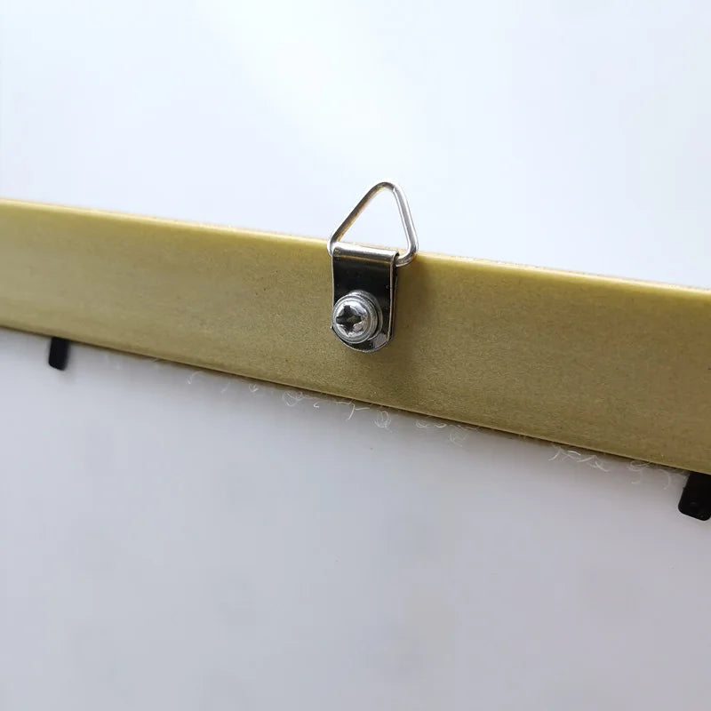 Eco-friendly 10x26mm Triangular Ring Single-hole Iron Brass-plated Galvanized Home Use Picture Frame Hanger Box