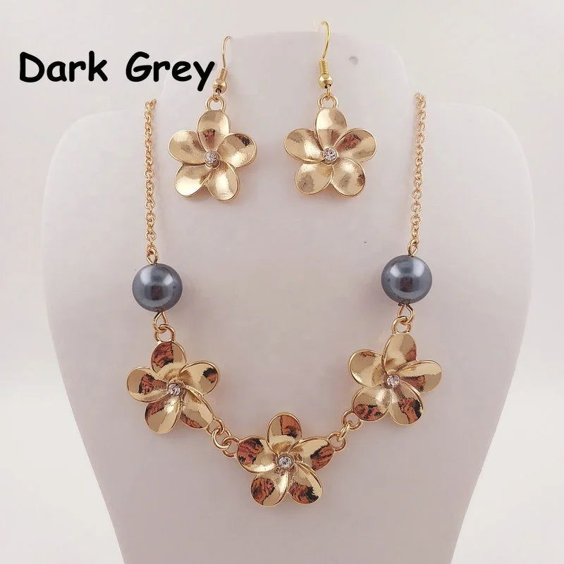 JX211 Shell Pearl Jewelry Set Plumeria Flower Necklace Hawaiian Tropical Flower Maile Leaf Lei Design Earrings 15 Colors Ready t