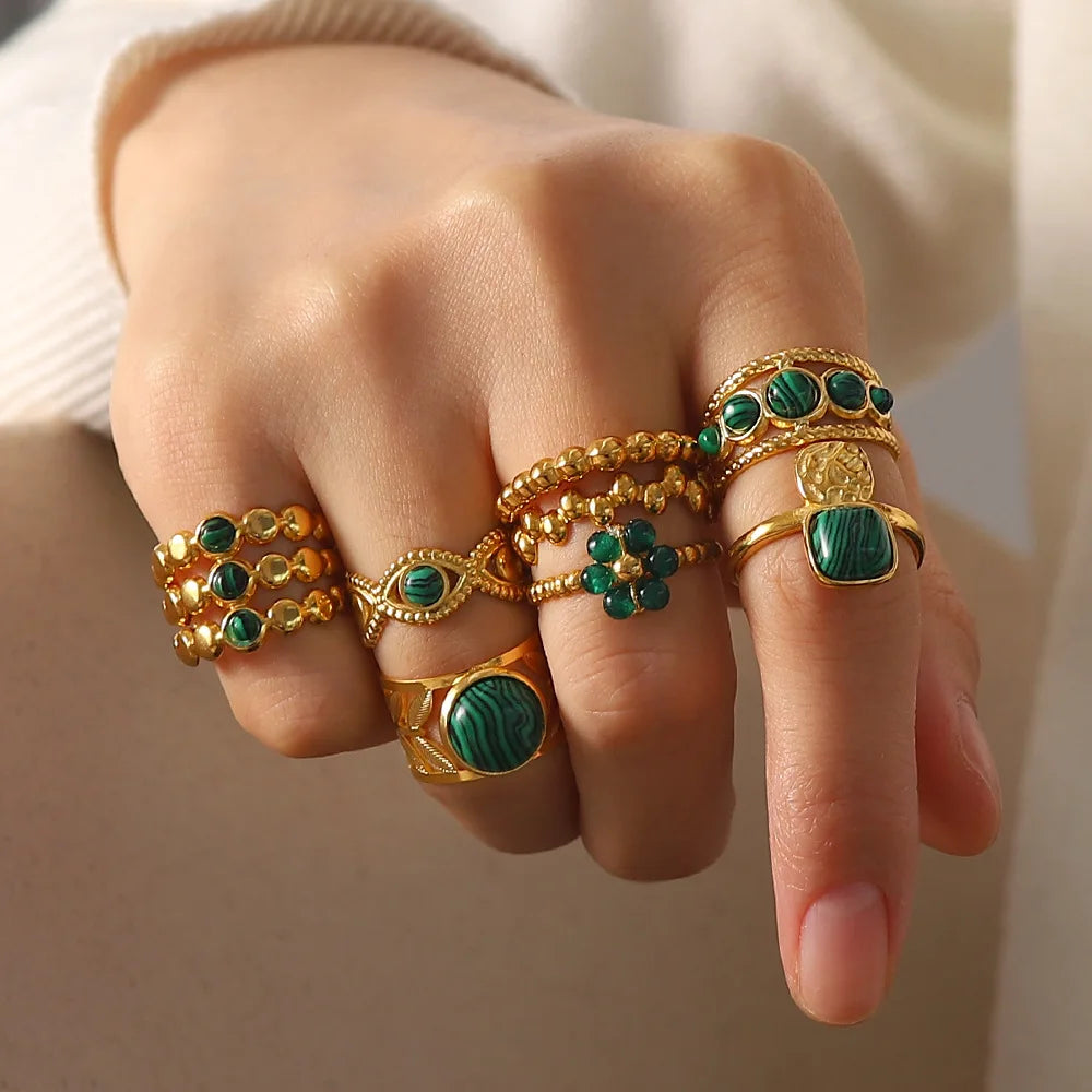 2022 Fashion New Stainless Steel 18K Gold-plated Texture Light Luxury Retro Green Natural Stone Open Ring Spot Wholesale