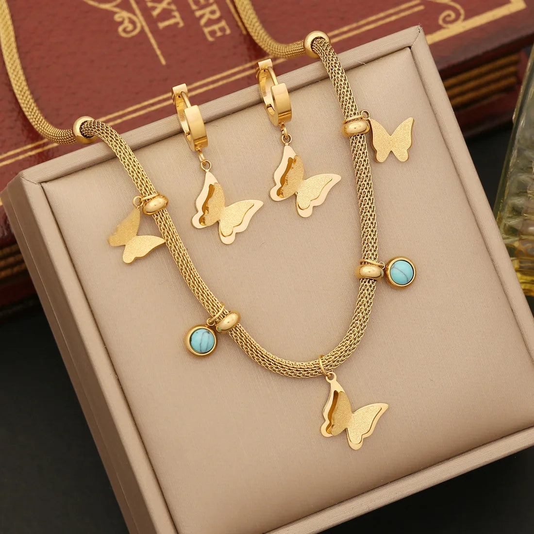 Wholesale New Non Tarnish 18k Gold Plated Jewelry Set Butterfly Stainless Steel Necklace Earrings Bracelet Set for Women