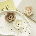 Hot Selling Summer Women Plastic Solid Color Matte Sweet Flower Shape Hair Claws