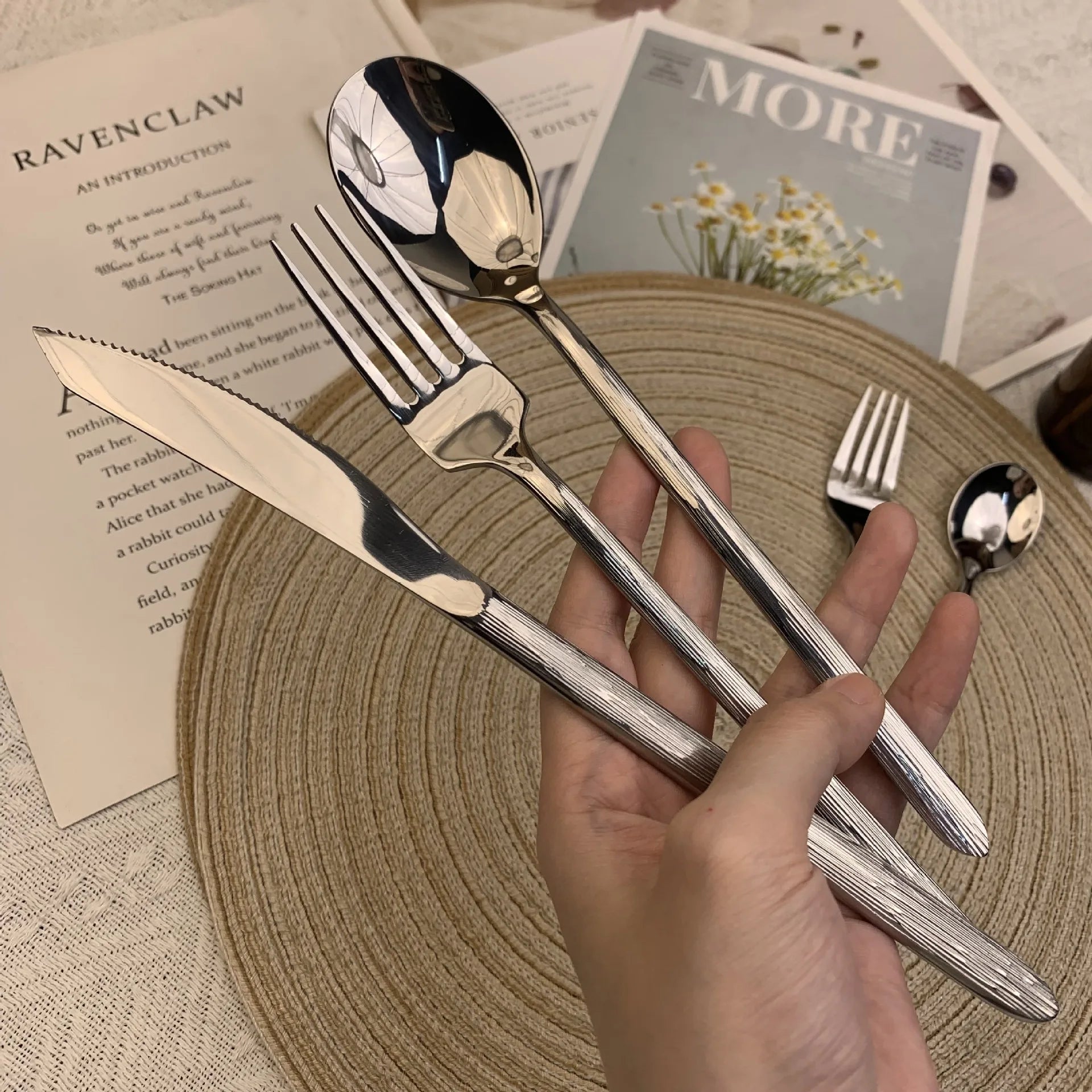 Light luxury Tree Pattern Handle Stainless Steel Flatware Fork Spoon Knife Set Mirror Silverware Restaurant Cutlery Set