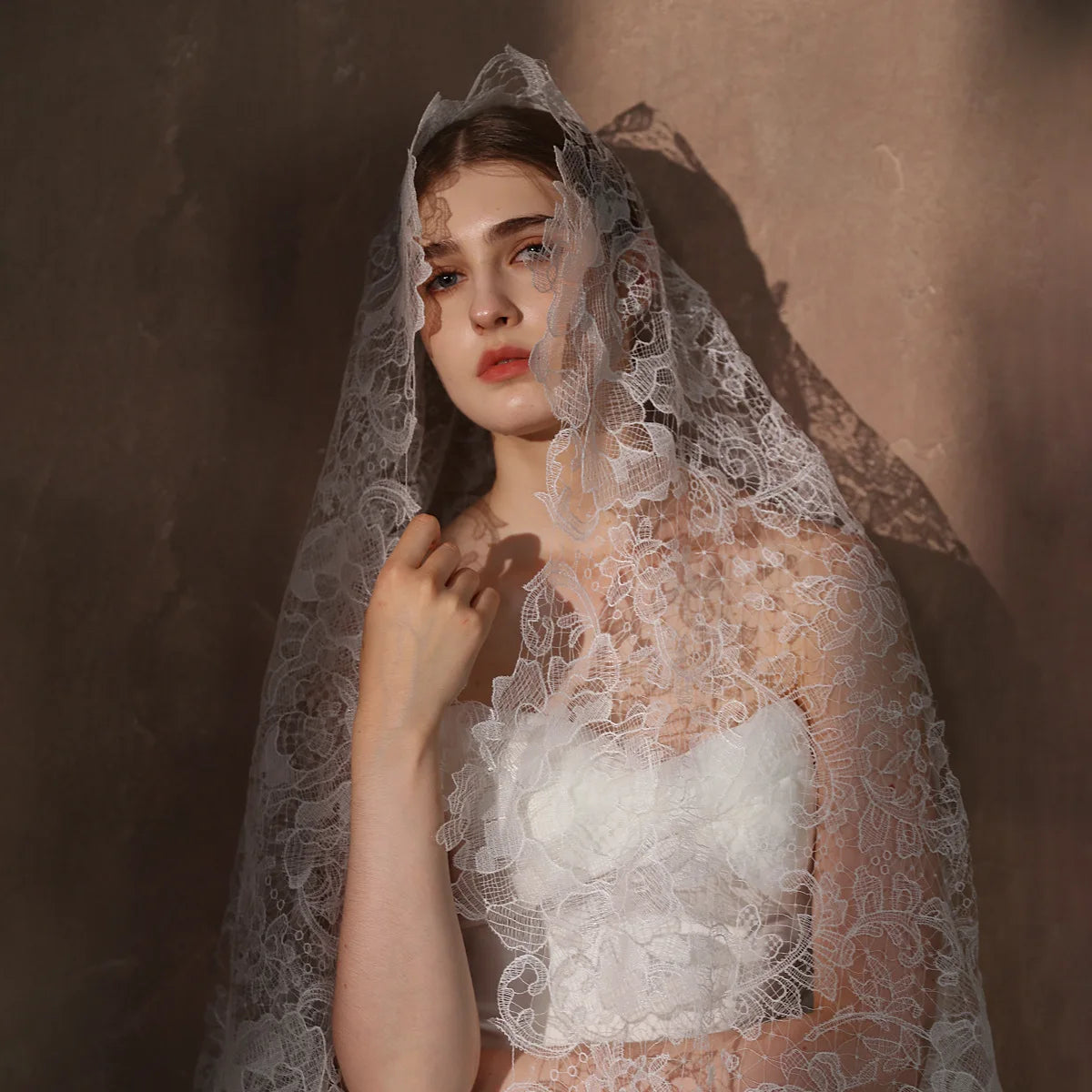 ShangHai New 1.8-meter Medium Length High-quality Single-layer Hollow Lace Flower Bridal Headdress Wedding Accessories