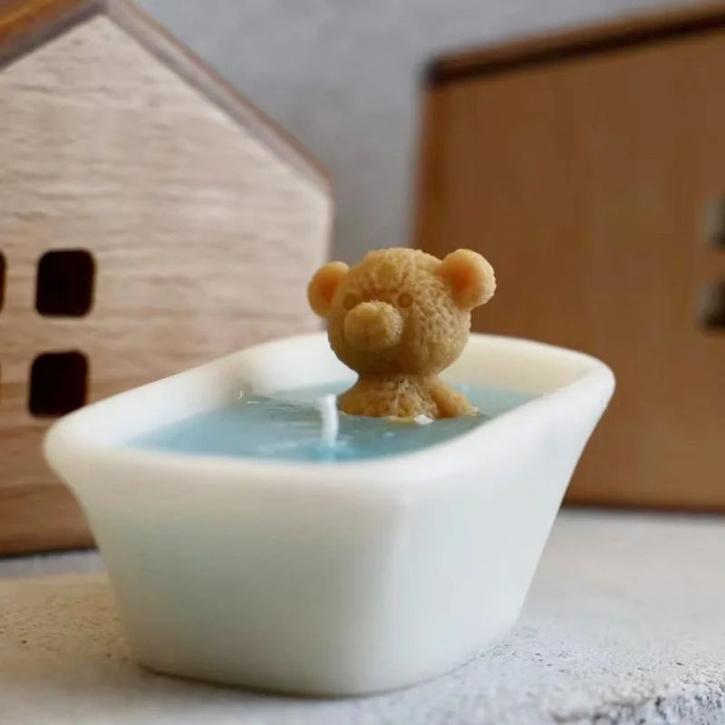 Niche Style Handmade Soy Wax Pillar Art Candle Creative Decoration Tiny Bear Bathtub Novelty Holiday Easter Christmas Diwali